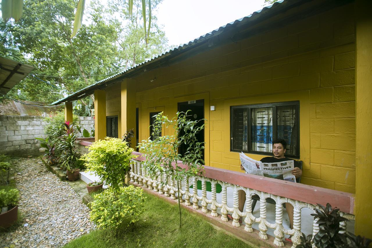 Sauraha Nana Hotel Exterior photo