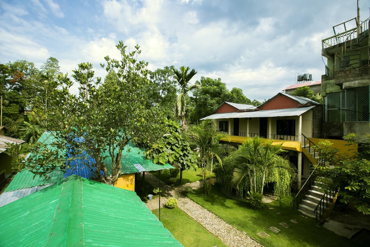 Sauraha Nana Hotel Exterior photo